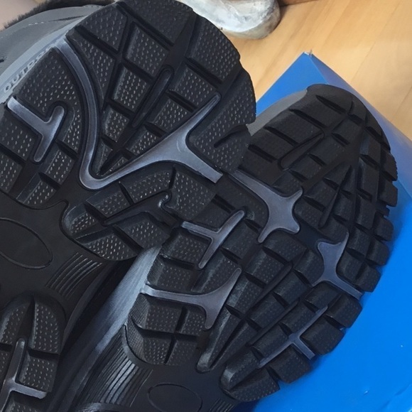 Lamincoa winter snow and hiking boots with warm lining. Women’s size 38. NEW - Picture 13 of 16